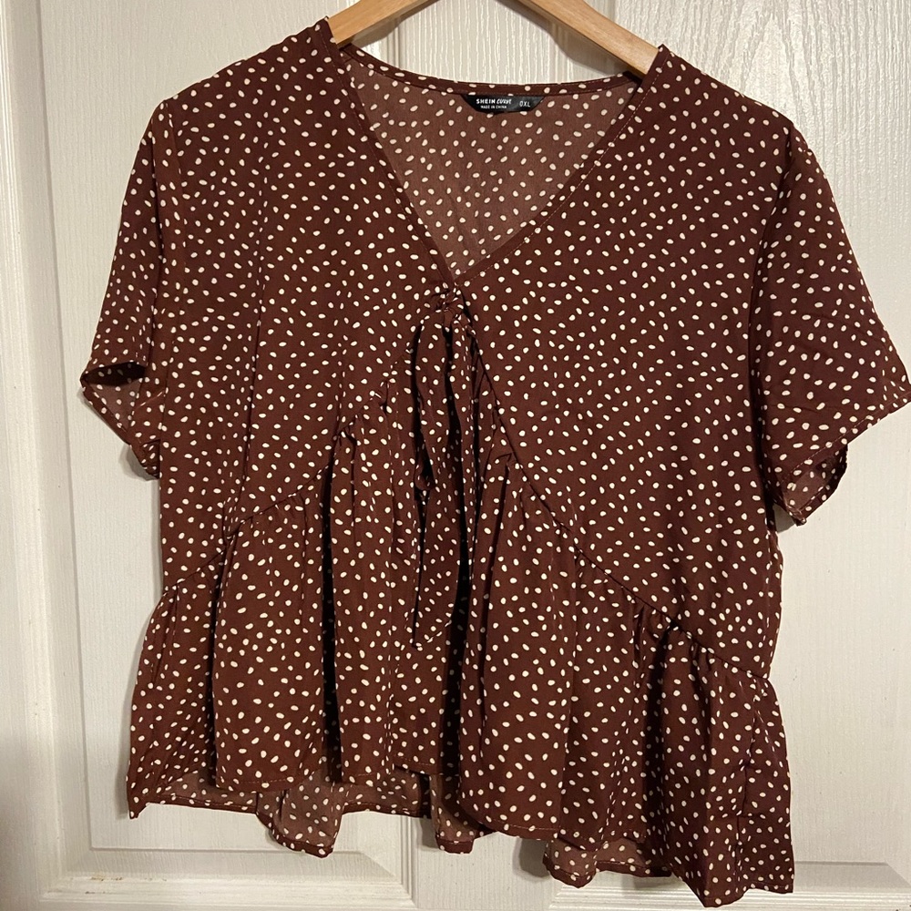 Polka Dot Shortsleeved Top